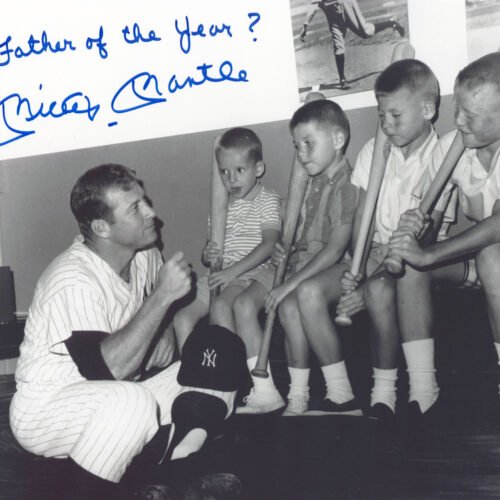 Yankees Mickey Mantle Father of the Year? Signed 11×14 Photo Auto Graded 10! BAS